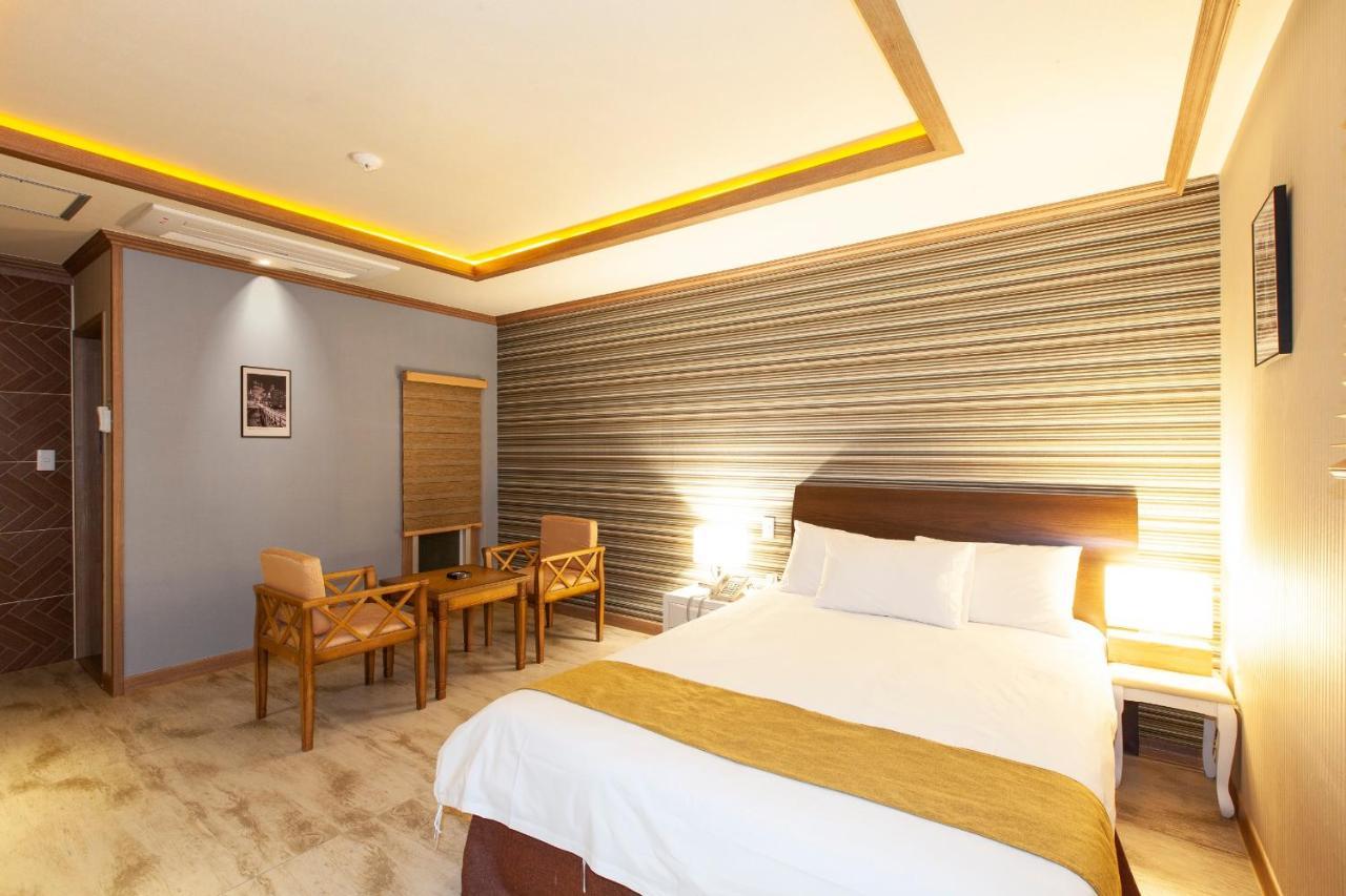 Sahara Hotel Jeju Extérieur photo