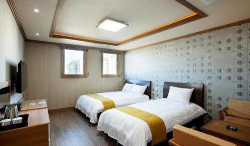 Sahara Hotel Jeju Extérieur photo